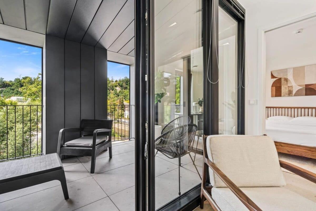 Luxurious 2br Apt With Balcony In Luxembourg