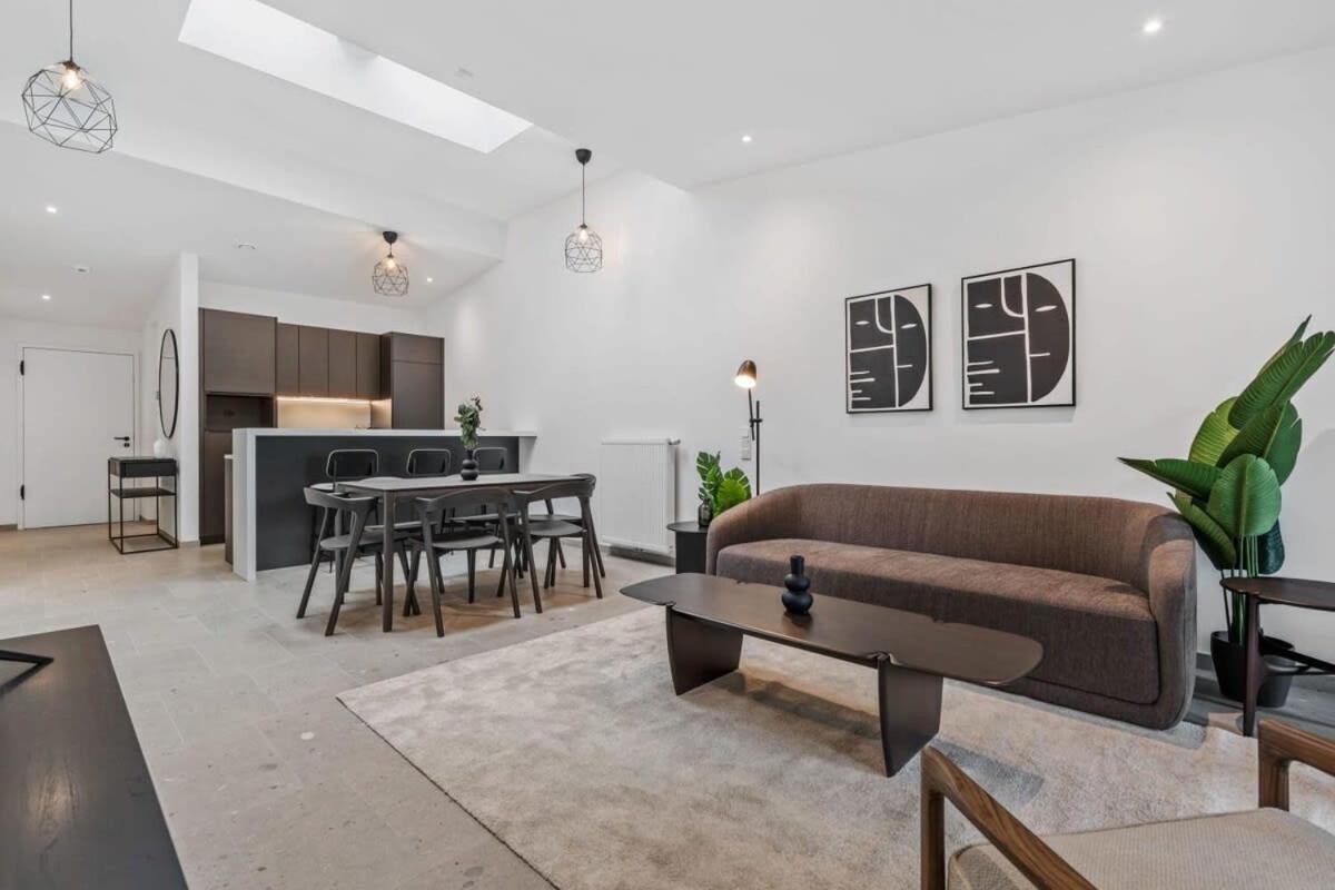 Apartment Luxurious 2br Apt With Balcony In Luxembourg