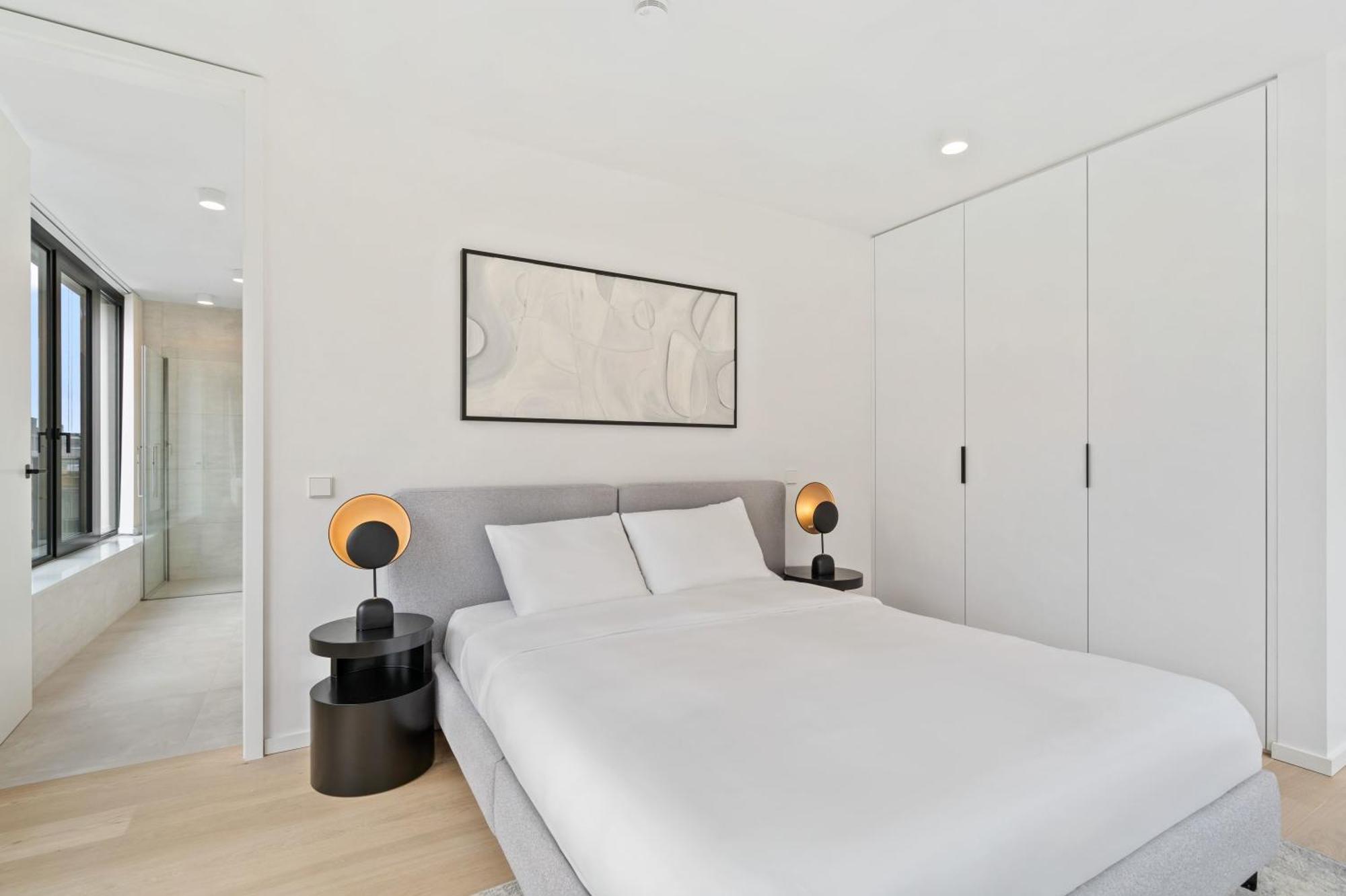 Luxury Downtown With Modern Amenities