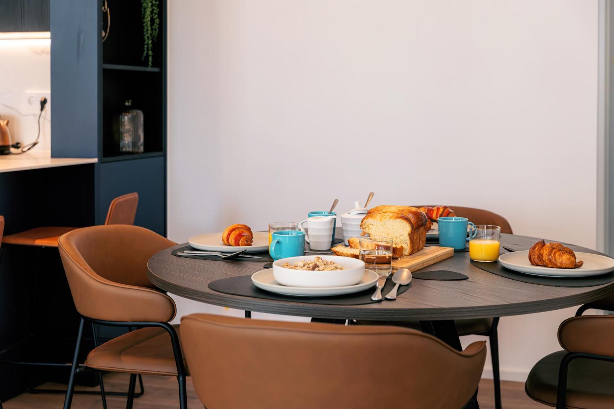 Apartment Media Bay In Kirchberg By Rentaroo Luxemburg