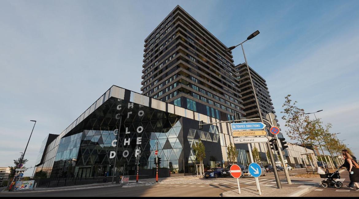 De Luxe 1 A Coucher, Centre Commercial, Piscine Et Fitness Apartment