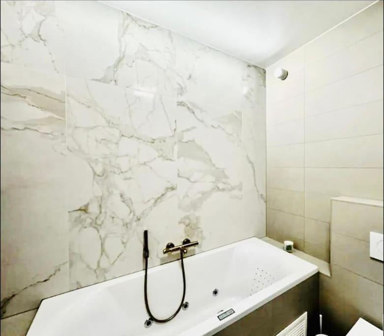 New 2 Bedrooms In Luxembourg-chiny2 Luxembourg