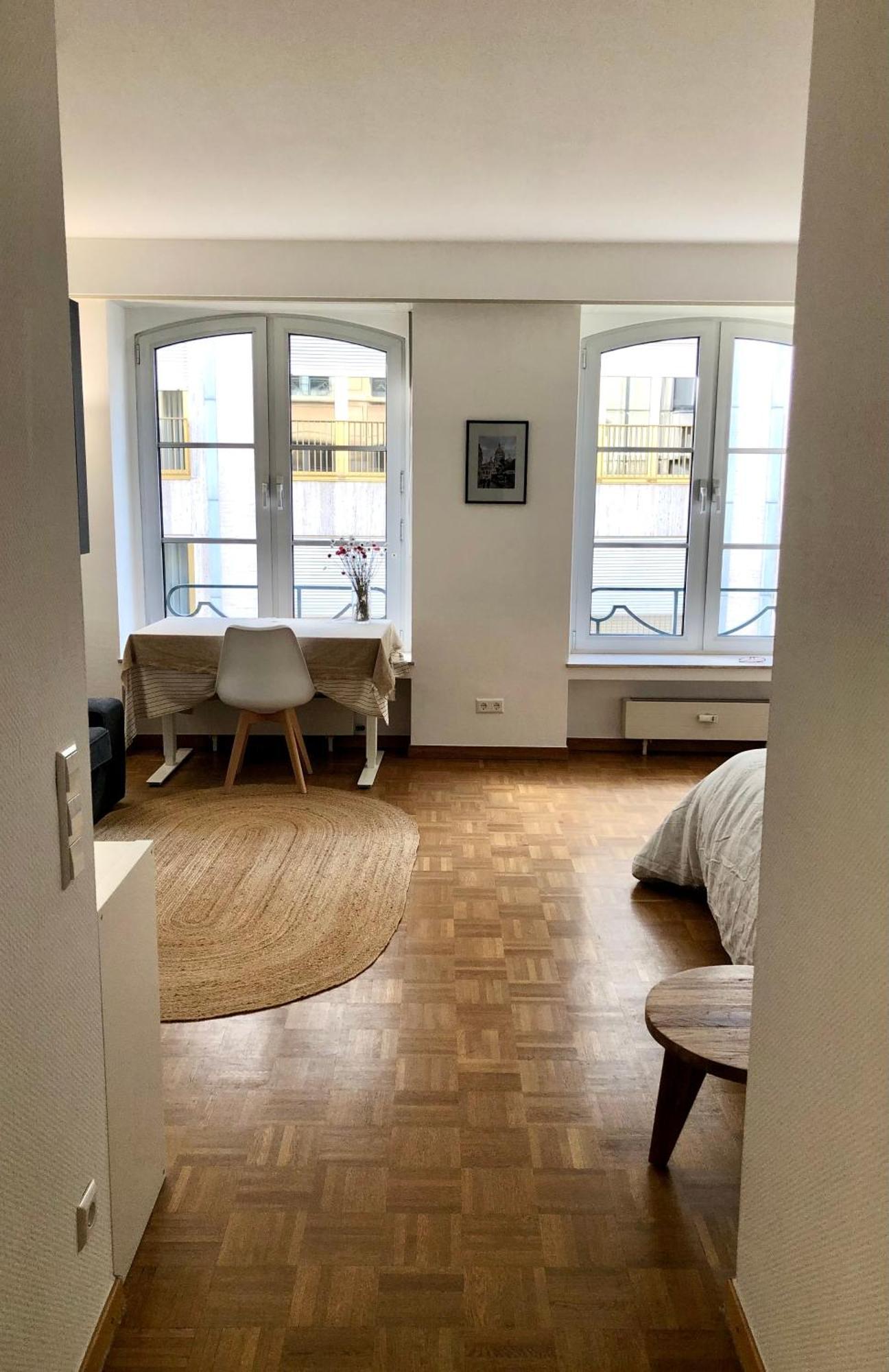 Cozy In The Centre Of The