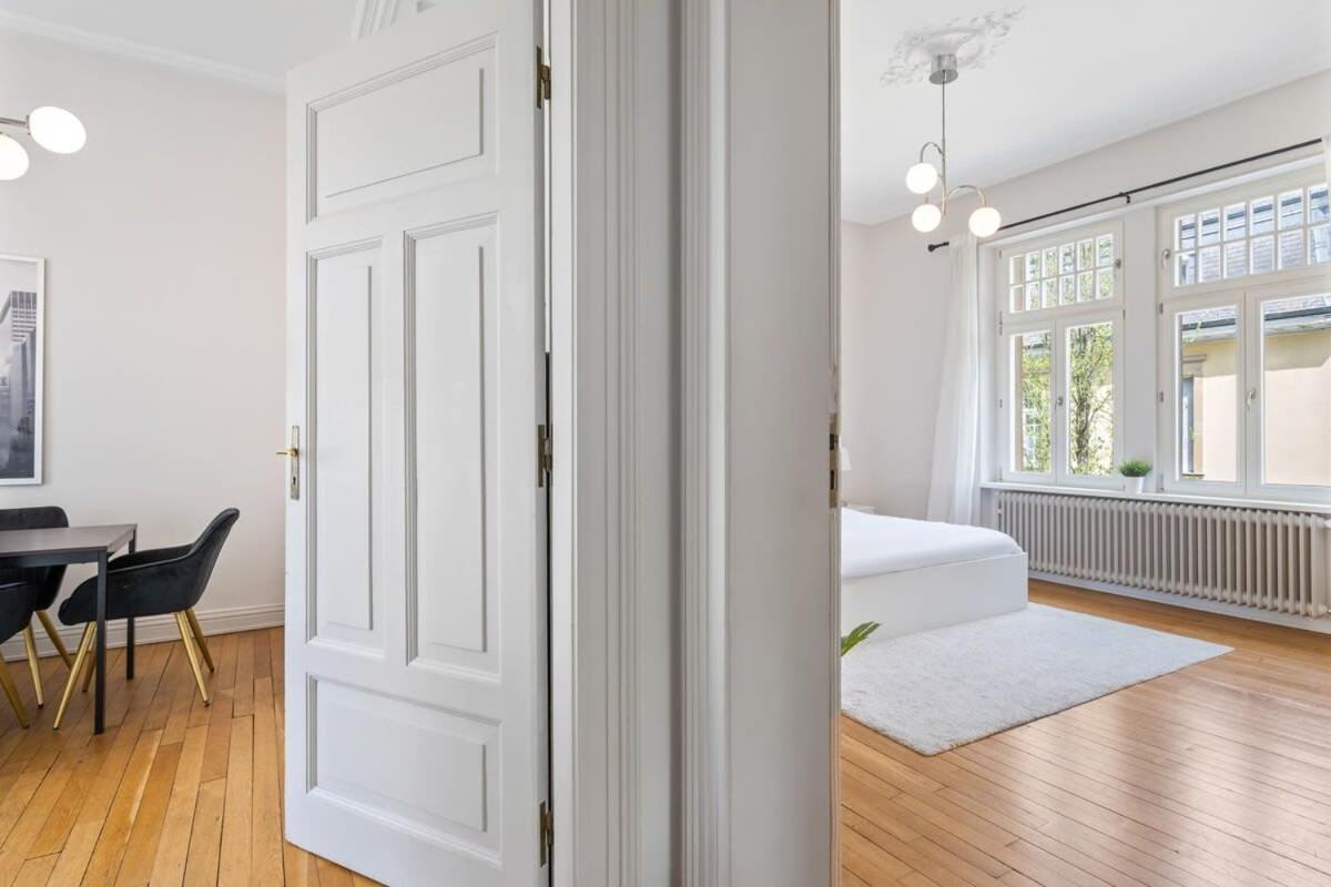 Villa W Shared Bathroom&kitchen In Luxury Luxemburg
