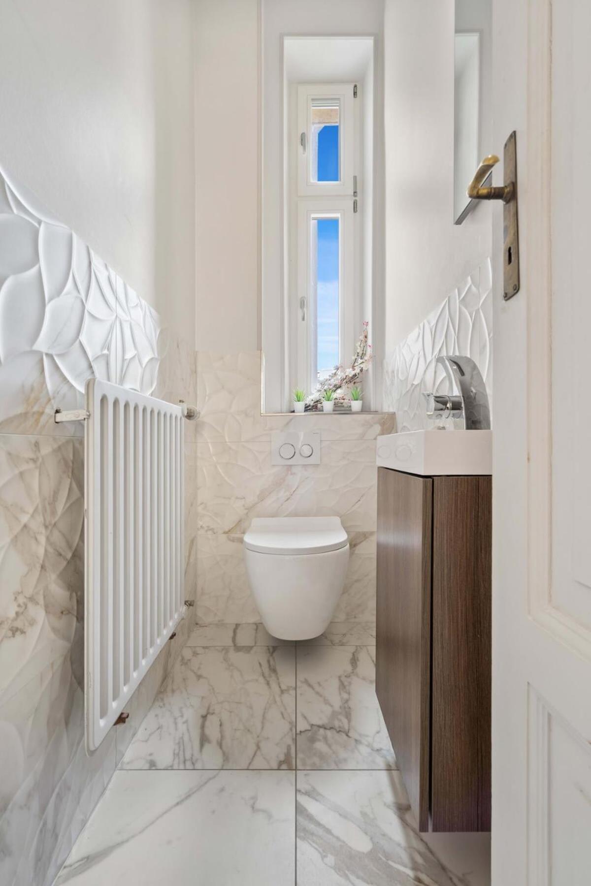 W Shared Bathroom&kitchen In Luxury Villa *