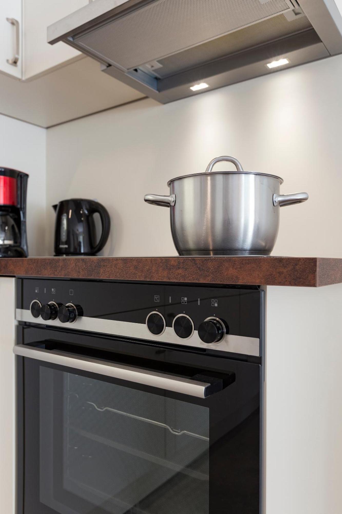 Canterbury Apartment *