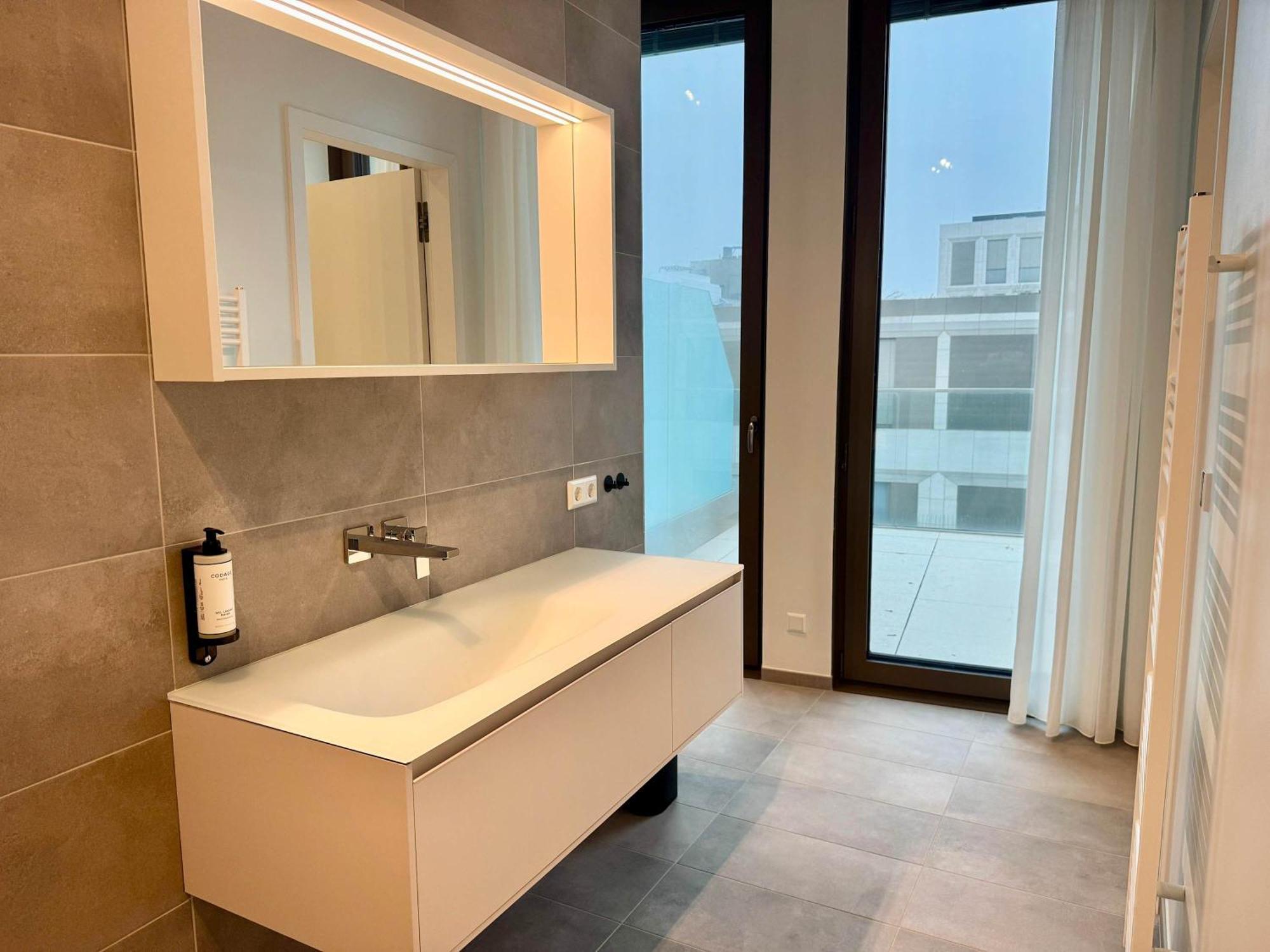 Voya Zenit-luxurious City Apt W Stunning Views & Concierge Apartment *