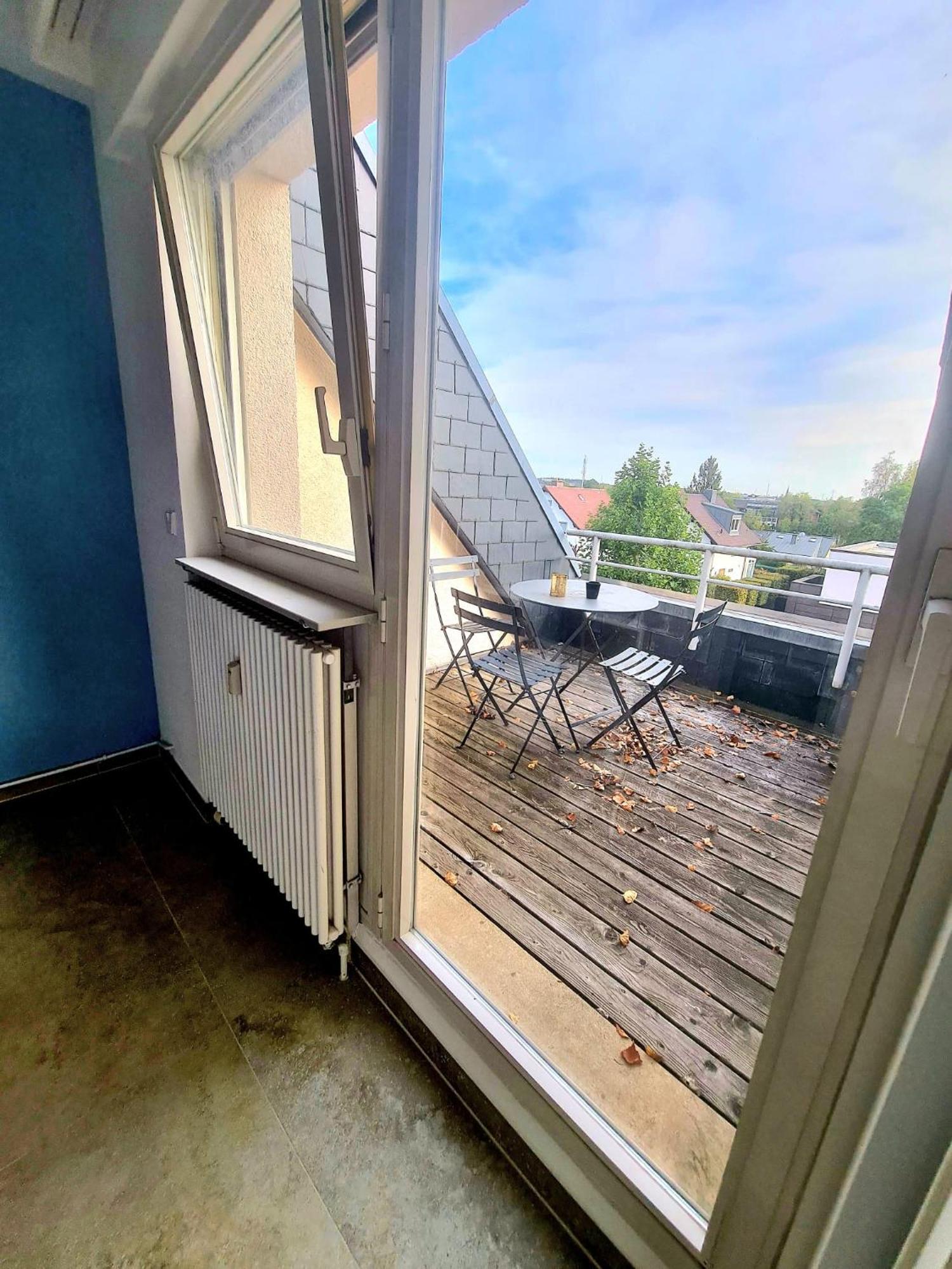 Apartment 3 Bedrooms Penthouse With 3 Terraces & Free Parking-145--2 *