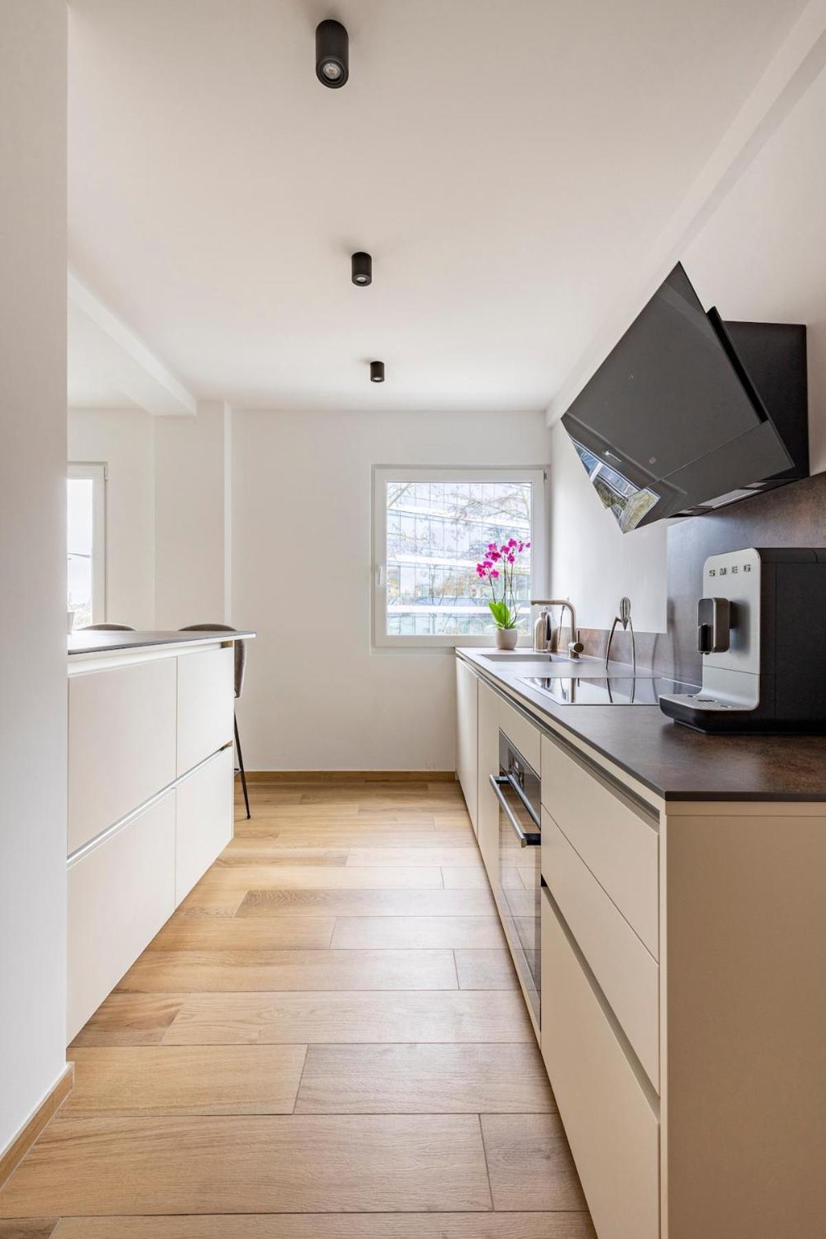 1 Bedroom Flat 55m2 In The Appartement